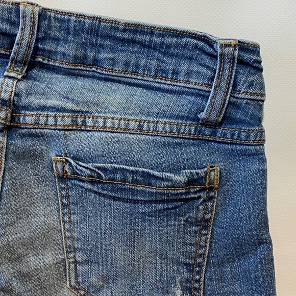 Forever 21 Low Rise Denim Shorts - Picture 6 of 6